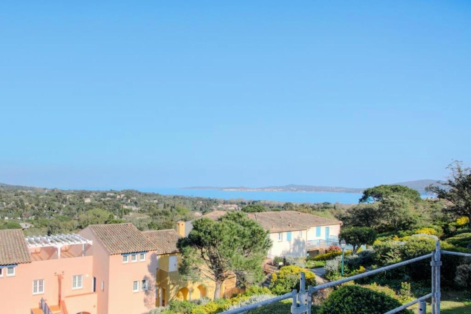 Les Bastides Aux Restanques Du Golfe De St Tropez - Maeva - Bastide Avec Vue Panoramique 8 Personnes - Budget Mae-2269